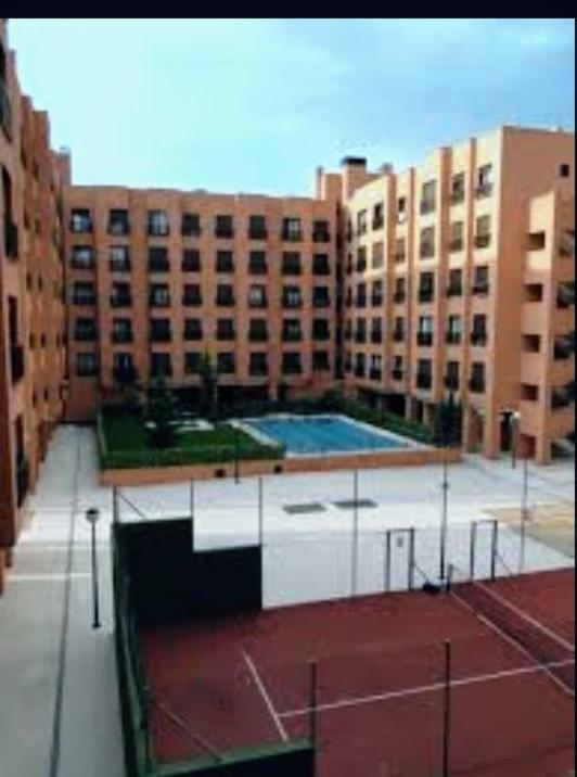 En Madrid, A Unos Minutos Del Aeropuerto Airport Barajas, Plenilunio, Estadio De Futbol Metropolitano, Feria De Madrid, Clinica Navarra ภายนอก รูปภาพ